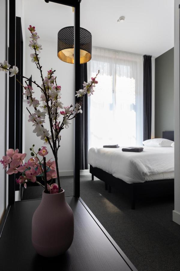 Hotel En Stadscafe De Dam L Hotel Monnickendam Kültér fotó